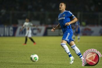 Claudio Ranieri Sebut  John Terry Sebagai Anaknya