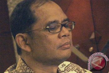 Tia bukan Tina