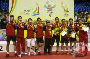 Pebulutangkis Jateng Incar Dua Emas PON 2016