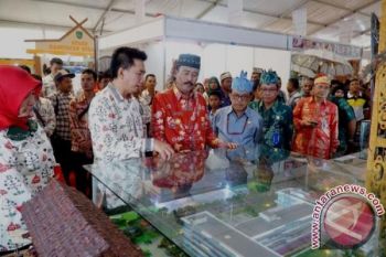 Bupati Barut Hadiri Pembukaan Kalteng Quality Expo