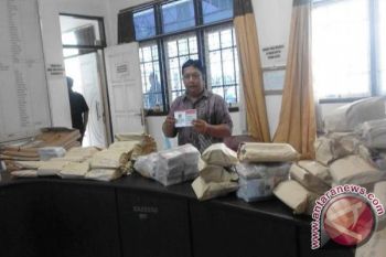 Barito Utara Distribusikan Logistik Pilkades Serentak 