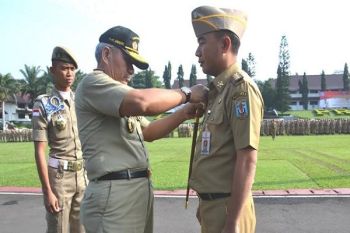 Bupati Waykanan Terima Anugerah Kehormatan Alumni IPDN