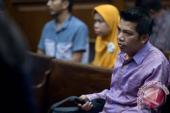 Penyuap Empat Anggota DPR Dituntut 2,5 Tahun Penjara