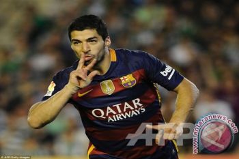 Alami Cedera Otot, Luis Suarez Terancam Absen Di Copa America 2016