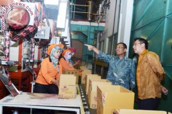 Wakil Konjen Jepang Mr. Katsunobu Yasue Buka Japanese Festival of STIKOM Bali