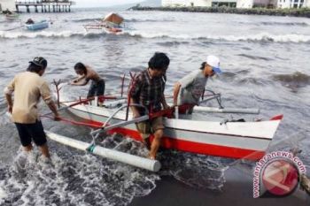 Syahbandar: Belum Perlu Pasang Bendera Hitam di Tengah Laut