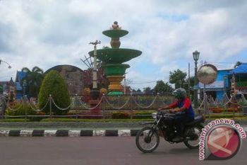 Murid SD Tewas Kesetrum Saat Mandi Di Air Mancur 