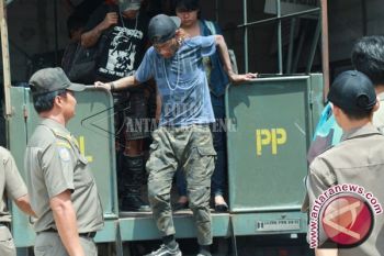 Belasan Siswa-Anak Punk Diamankan Satpol PP Palangka Raya