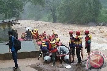 Bupati Waykanan Jajal Arung Jeram Way Umpu
