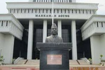 Sejumlah aparatur pengadilan diberhentikan sementara