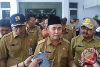 Sikapi Larangan Membakar Lahan, Gubernur Sugianto Merasa Dilema?