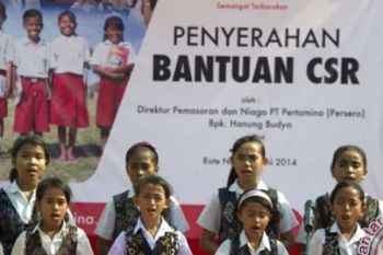 Kepada Masyarakat Sekitar Terminal BBM, Pertamina Salurkan Bantuan Rp860 Juta