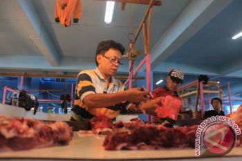 Sumbar Bantu Pariaman Daging Subsidi