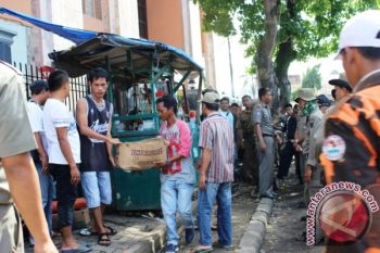 Pemkot Padang Relokasi Pedagang Depan Masjid Taqwa