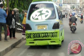  Angkot Kurang Diminati Saat Berlebaran 