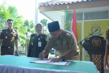 Pemkab Lampung Tengah-Kejari Gunung Sugih Tandatangani MoU