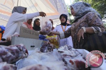 Operasi pasar sembako Bulog