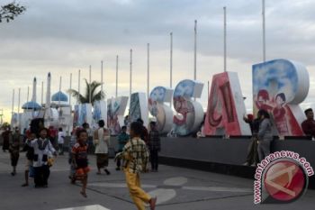 Ribuan Warga Padati Pantai Losari Makassar
