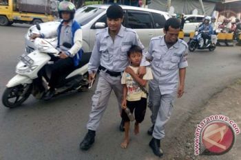 Dinsos Makassar amankan puluhan anjal dan pengemis 