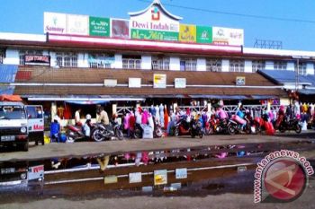 Pasar Aur Mulai Ramai di Awal Ramadhan