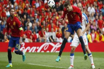 Piala Eropa - Gol Pique antar Spanyol taklukan Ceko