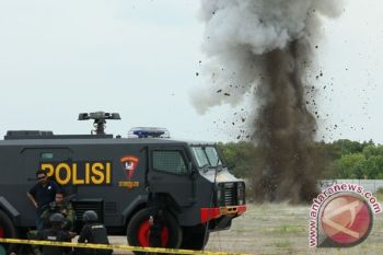 Brimob Musnahkan 26 unit bom Poso, Operasi Buru Santoso Masih Digelar