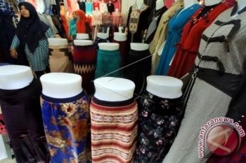 Jelang Lebaran, Pedagang Pakaian di Sampit Nikmati Kenaikan Omzet 