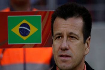 Dunga dipecat 