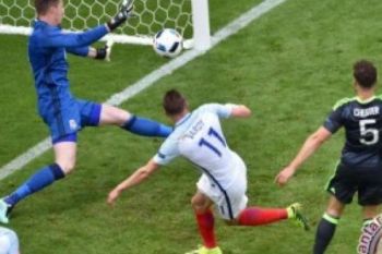 Gol Sturridge di Injury Time Bawa Inggris kalahkan Wales 2-1
