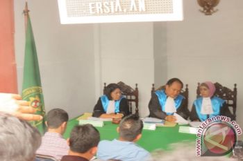 PTUN  sidangkan gugatan pembatalan SK wali kota Manado