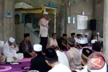 Bupati Barsel Berjanji Perbaiki Jalan Bangkuang 