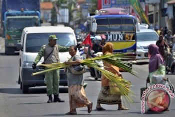 Pemudik Jalur Pantura Perlu Waspadai Penyeberang Jalan 
