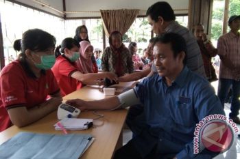 Warga Barsel sambut gembira program pengobatan gratis