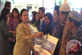 PLN salurkan beasiswa bagi 200 mahasiswa Yogyakarta 