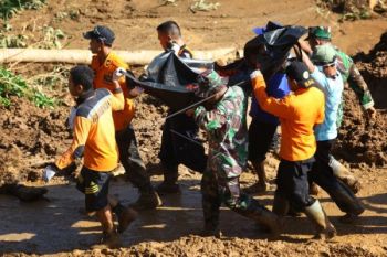 Pemprov Bantu Puluhan Korban Longsor Purworejo 