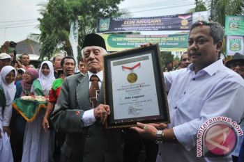 Kospin Jasa Dorong Pondok Pesantren Bina Akhlak Masyarakat