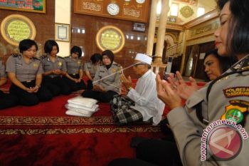 Polwan Sampit Dikerahkan Jaga Masjid Saat Ibadah 