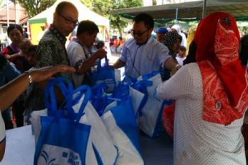 Warga Manfaatkan Pasar Murah Pemkab Magelang