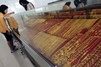 Jelang Lebaran, Permintaan Perhiasan Emas Stabil