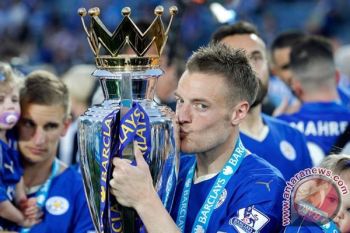 Tolak Arsenal, Vardy Didoakan Arsene Wenger