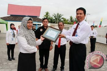 BNN Beri Penghargaan P4GN Kepada Guru