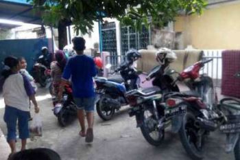 Warga Pekanbaru ini Untung Punya Pekarangan Rumah Dekat Kuburan Umum