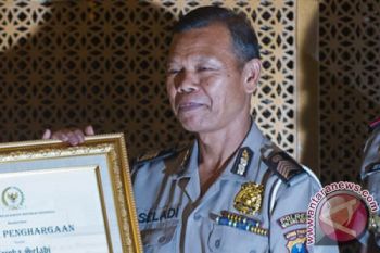 Polisi Pemulung dan Jujur ini dapat Penghargaan dari Kapolri