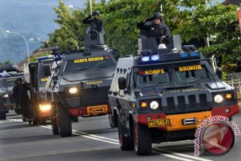 Simulasi penyergapan teroris warnai peringatan HUT Bhayangkara 