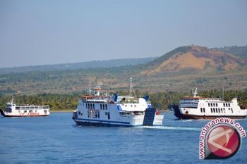 Lebaran 2016 - Pemudik di Pelabuhan Kayangan naik 100 persen 