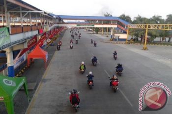 Jumlah kendaraan pemudik meningkat lintasi Selat Sunda