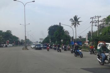 Kendaraan pemudik padat di Jalinsum