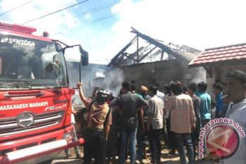 Rumah Kontrakan di Sampit Terbakar Saat Ditinggal Untuk Bersilaturahmi