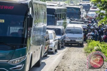 Jalan Payakumbuh Menuju Bukittinggi Macet