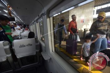 KAI Tambah 10 Rangkaian Kereta pada 2016